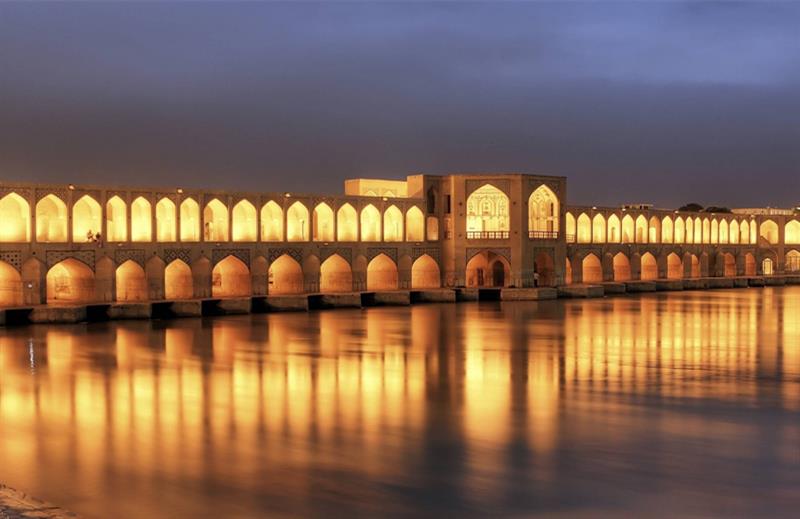 چاپ دو کتاب در مورد تاریخ اصفهان